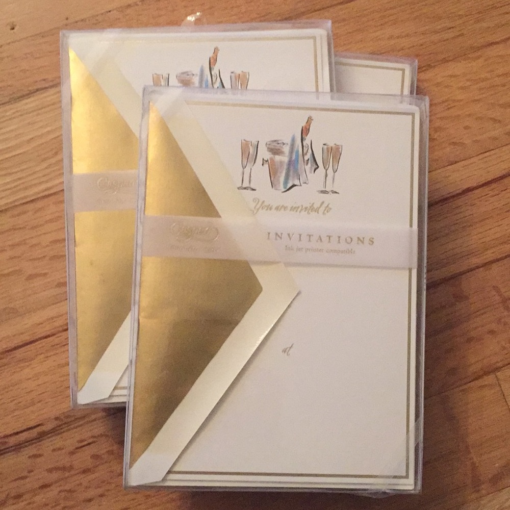 24 Caspari Invites with champagne design